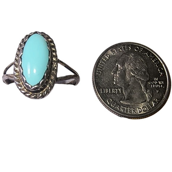 Southwestern Signed CB Sterling Silver Ring – Split Shank Design - Picture 4 of 12